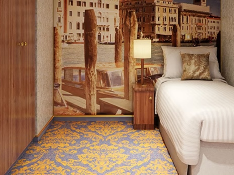 Interior Upper/Lower